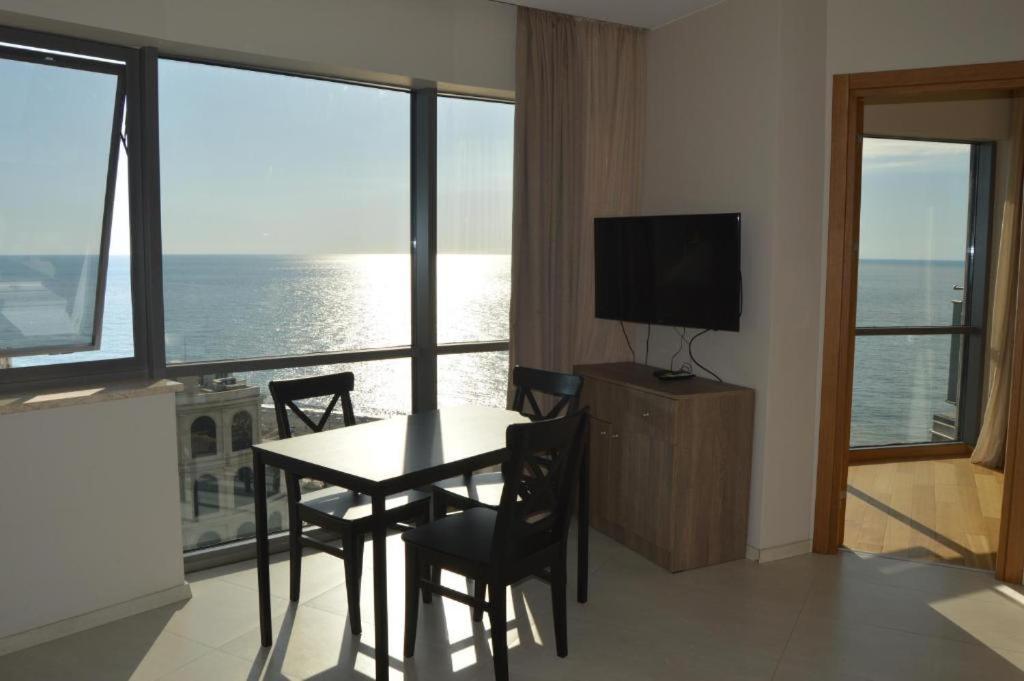 Luxury Apartments Batumi Exterior foto